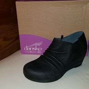 Dansko Sheena Nubuck Heeled Boot, Brand New